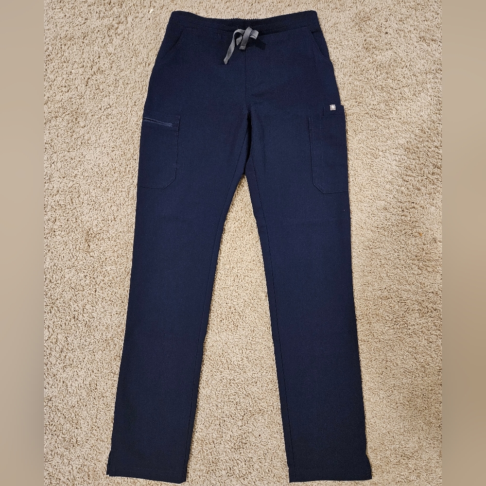 Small/Tall Yola skinny scrub pants